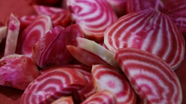 can cats eat beetroot
