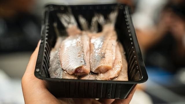 can cats eat Kippered herring